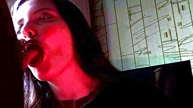 She c in her mouth HD video